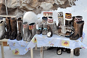 Nenets felt boots are selling in the winter street