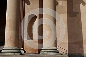 Neoclassical architecture: courthouse columns niche