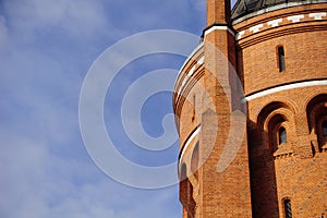 A neoromanesque tower