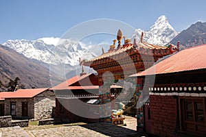 Nepal hiking path through mountain around Everest