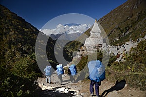 Nepali porters in the Everest trail
