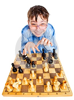Nerd play chess