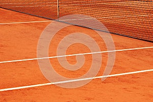 The net and the lines of a tennis court