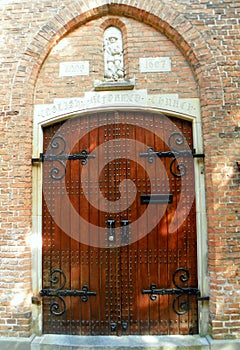 Netherlands, Amsterdam, Begijnhof 30, Begijnhof Chapel, original chapel door (entrance