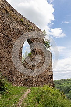 Neublankenheim mountain castle ruin