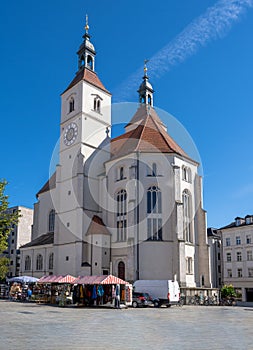 Neupfarrkirche church in Regensburg photo