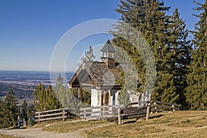 Neureuth chapel in the Mangfall mountains