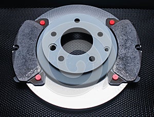 New brake disc and pads for the car