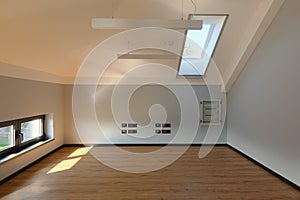 New Empty Loft Room