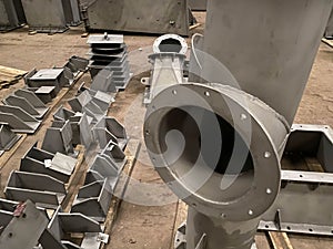 New flanges in the workshop of the plant