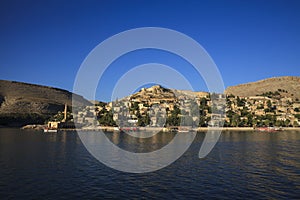 New Halfeti and the river Euphrates