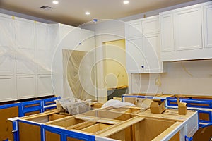 In a new home, how to install and assemble modern kitchen cabinets