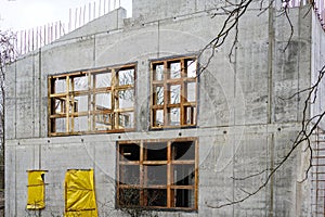 A new house wall built using concrete formwork