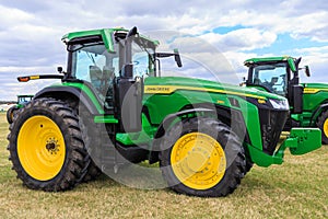 New John Deere Model 8R 280 Farm Tractor