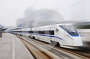New model Chinese fast train