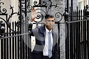 New Prime Minister of the UK, Rishi Sunak, enters Downing Street for the first time, London, UK