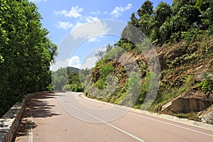 New road around the hotel Raffles Praslin