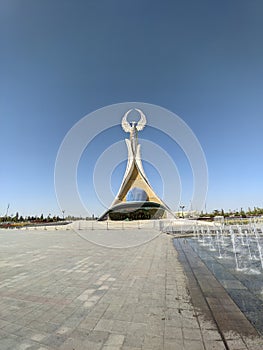 New Uzbekistan monument photo