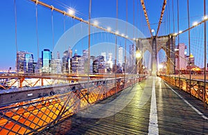 New York City, Brooklyn Bridge at night, USA