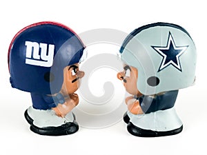 Giants and Cowboys Li`l Teammates figures