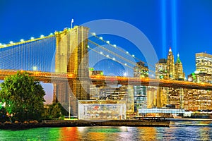 New York night view of the Lower Manhattan and the Brooklyn Brid