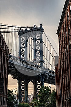 new york urban architecture. manhattan bridge in new york. architecture of historic bridge in manhattan. bridge