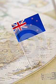 New Zealand map and flag pin