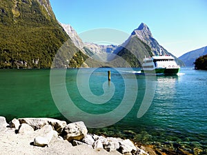 New Zealand, Scenic Fjord Landscape, Milford Sound Cruise