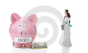 Newlyweds facing their debt