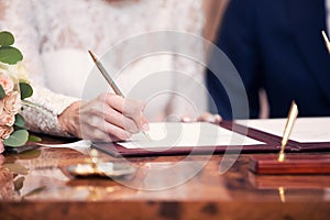 Newlyweds put a list in the marriage certficate