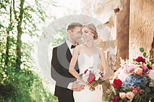 Newlyweds for a walk in the old Park.