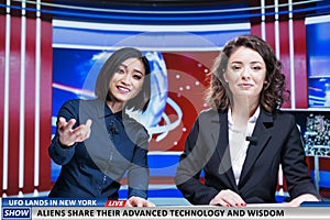 Newscasters share aliens practises