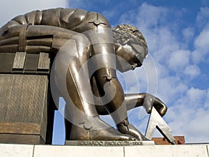 Newtons Statue. British Library