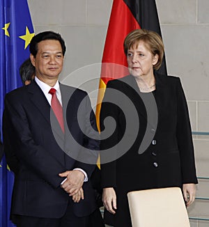 Nguyen Tan Dung, Angela Merkel