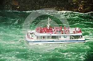The Niagara falls Hornblower