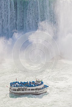 Niagara Falls and Maid of the Mist Tour Boat