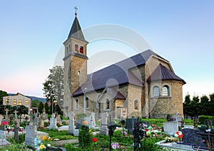 Pěkný katolický kostel v obci Babin
