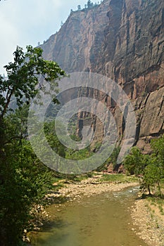 Nice Desfuladero With A Sinuous River Full Of Water Pools Where You Can Take A Good Bath In The Park Of Zion. Geology Travel Holid