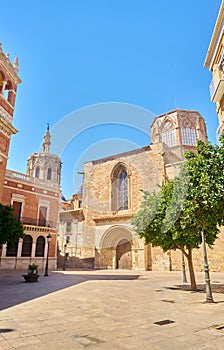 Nice view of the back of the Valencia Cathedral. Miguelete