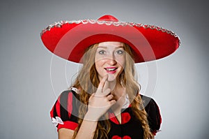 Žena nošení klobouk 
