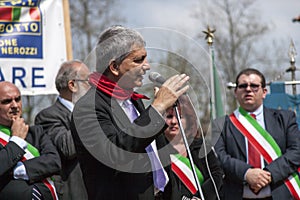 Nichi vendola SEL president