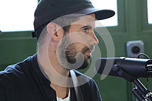 Nick Mulvey films a session in Brooklyn