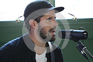 Nick Mulvey films a session in Brooklyn