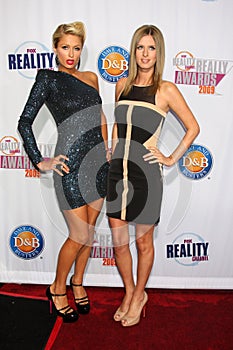 Nicky Hilton,Paris Hilton