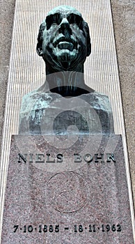 Niels Bohr sculpture in Copenhagen