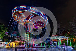 A night at the amusement park, ferris wheel in motion