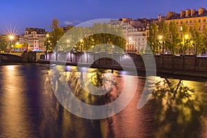 Night Ile de la Cite in Paris, France