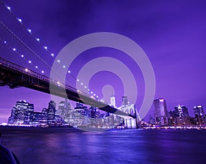 Night image of the Brooklyn Bridge