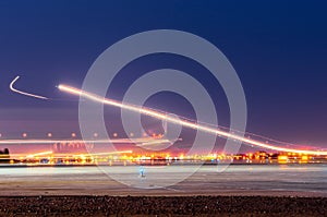 Night lights, tracks of lights in the movement of aircraft on long exposure