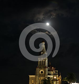 Night photography in Cuetzalan Puebla, view of the church of San Francisco de Asis and moon